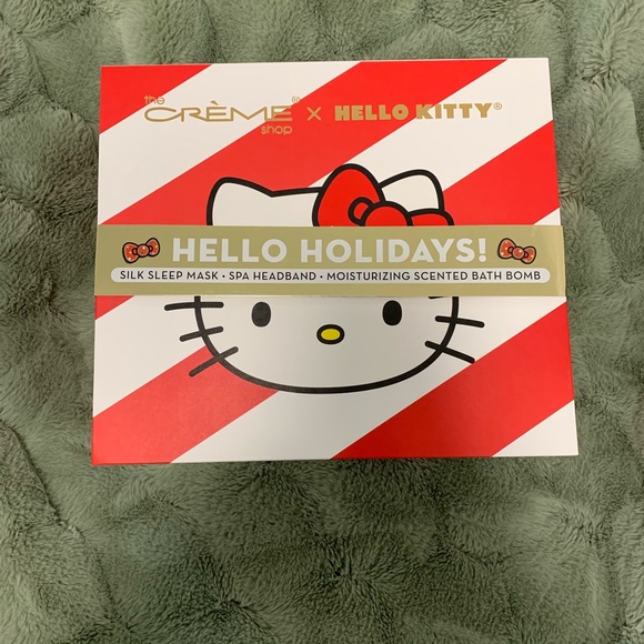 The Crème Shop X Hello Kitty 3-Pc Hello Holidays! - Picture 2 of 3